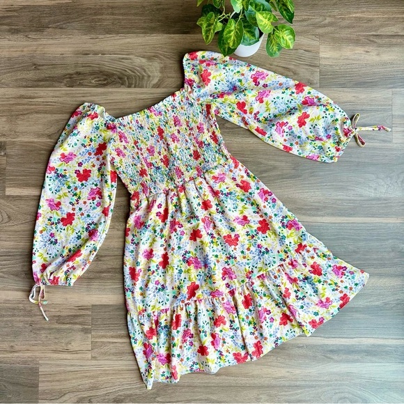 LC Lauren Conrad Floral Smocked Puff Bishop Sleeves Tie Cuffs Lined Dress Sz XS - Picture 2 of 14